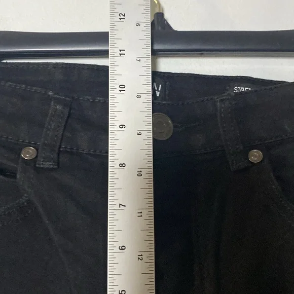 BooHoo Man Skinny Stretch Jeans Men’s 28x30 Black Spellout World Wide Collection - Picture 14 of 16